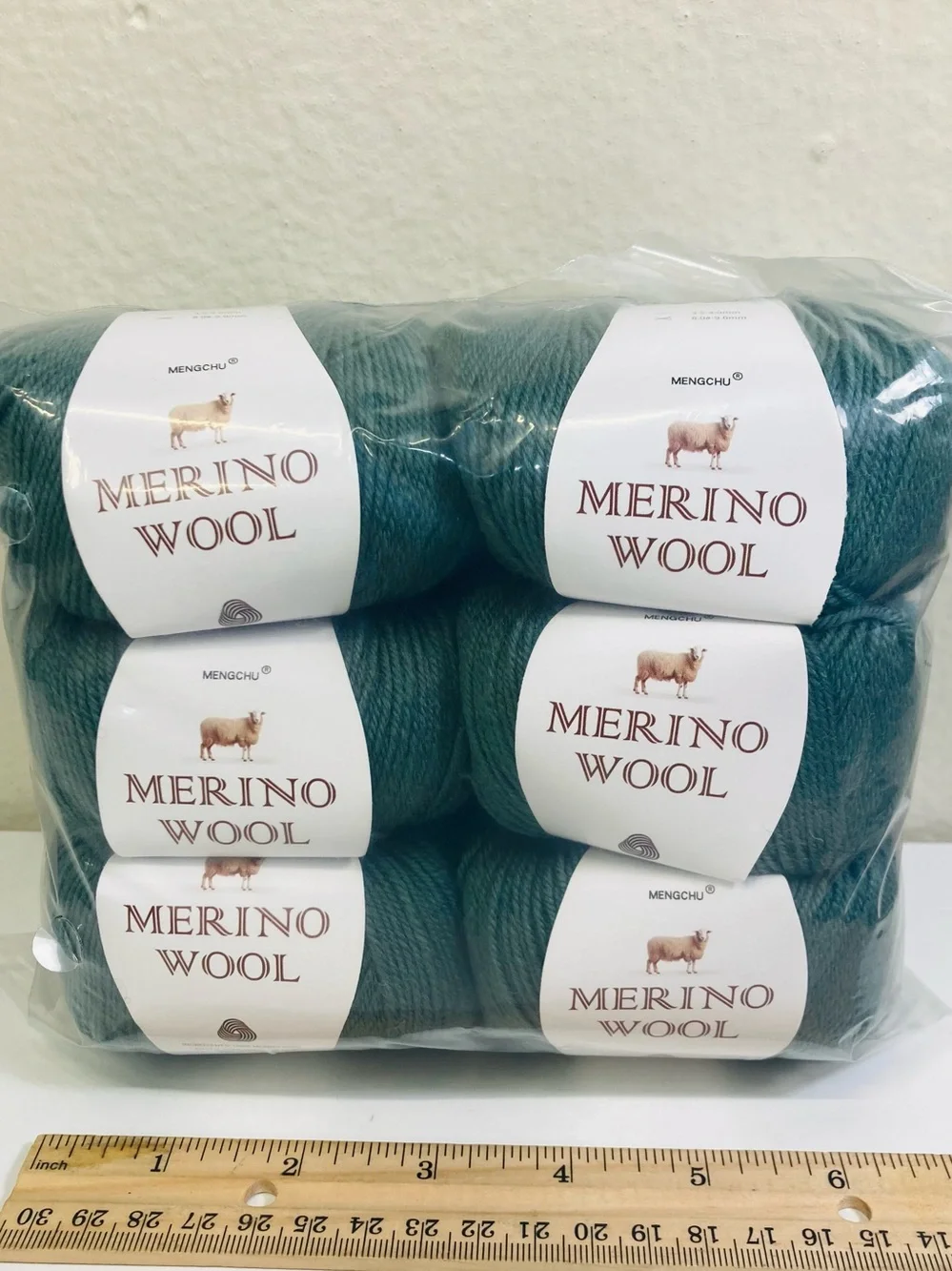 6 NWT ~300g Mengchu 100% Merino Wool Yarn color: Forest Green